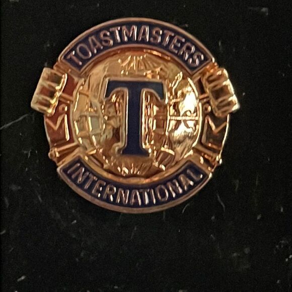 Vintage 1950s MCM Toastmaster International gold tone blue enamel lapel pin - Picture 1 of 12